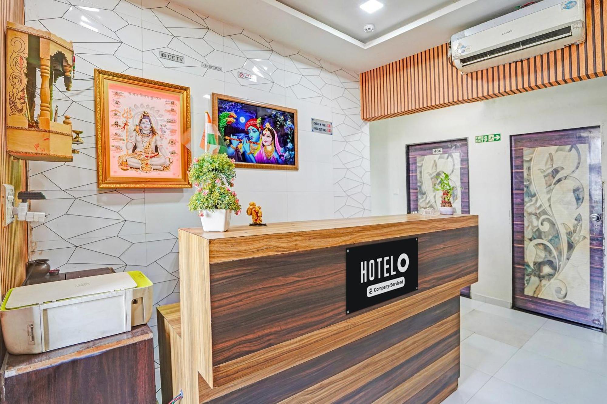 Hotel O S. G. Highway Formerly I Land Park อาเมดาบัด ภายนอก รูปภาพ